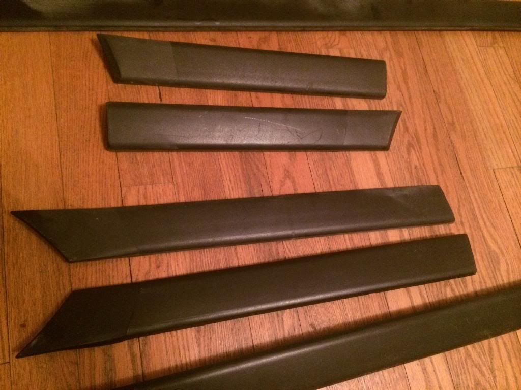 E36 FT BMW M3 side moldings coupe.